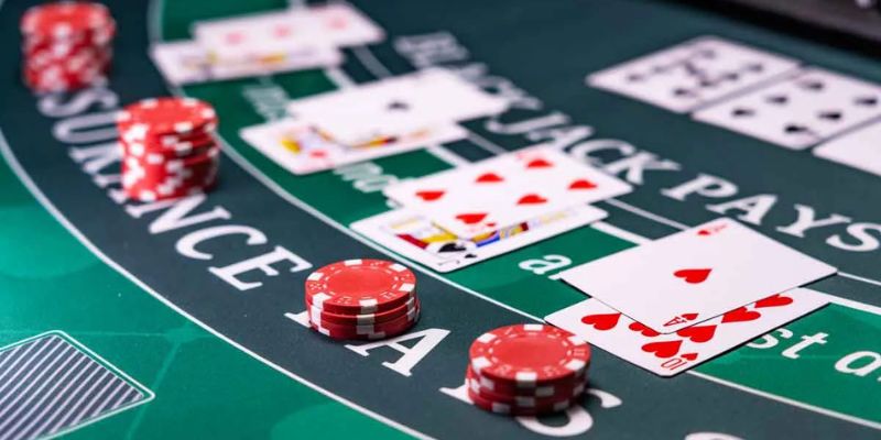 Việc tách bài có thể gia tăng rủi ro trong blackjack